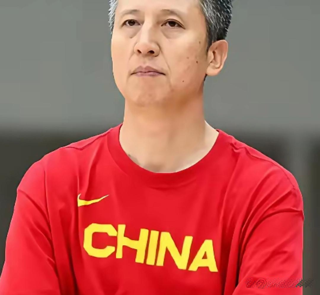 转会期CBA季后赛焦点战，马赛迎来里程碑，赛场秩序良好，年轻球员得到机会的简单介绍